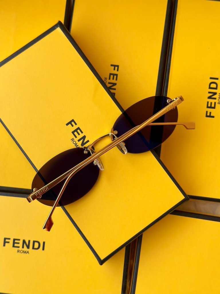 PORTADA FENDI